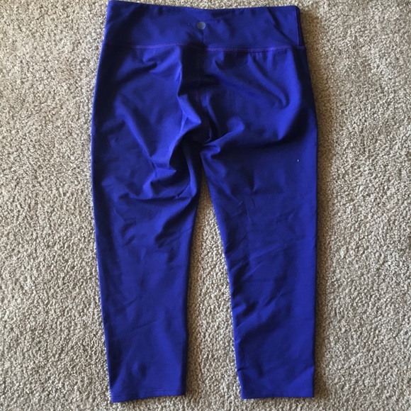 REI Purple-Blue Yoga Crop Pant - Picture 3 of 4